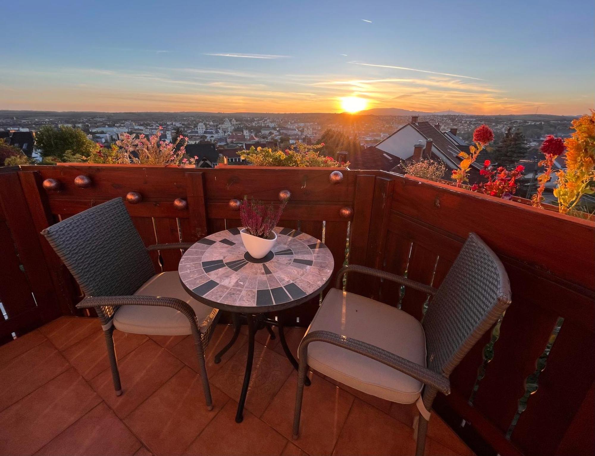 Bellavista 2 Apartman Eger Ngoại thất bức ảnh