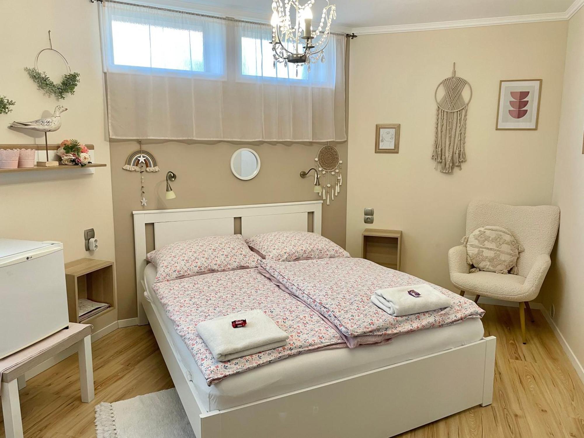 Bellavista 2 Apartman Eger Ngoại thất bức ảnh