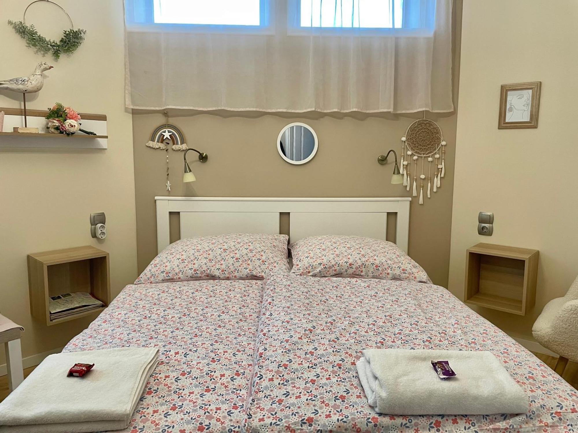 Bellavista 2 Apartman Eger Ngoại thất bức ảnh